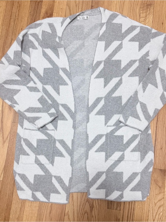 89th & Madison Sweaters - Gray & White Houndstooth Open‑Front Cardigan – 89th & Madison